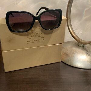 Burberry sunglasses